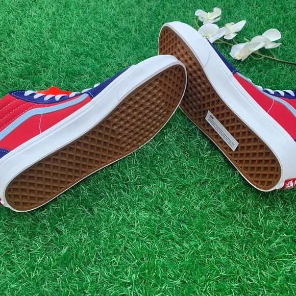 Vans Sk8-Hi Shoes - Picture 8 of 10